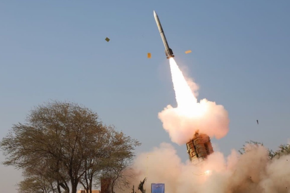 مناورات الدفاع الجوي .. تدمير أهداف وهمية عبر منظومة " جوشن" الصاروخية