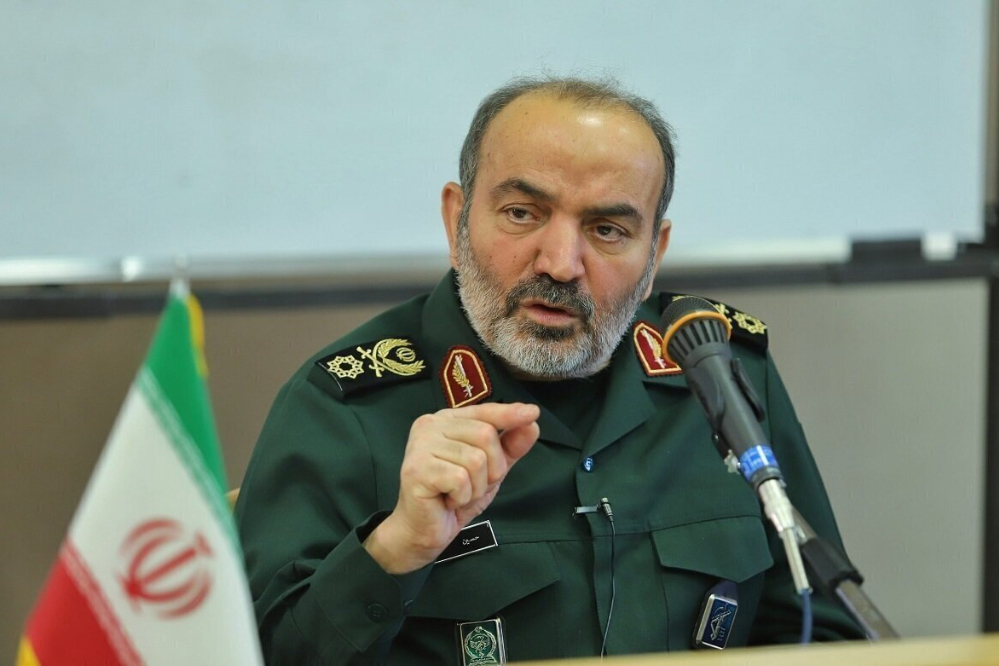 الحرس الثوري: العدو يخشى وحدة المسلمين في العالم