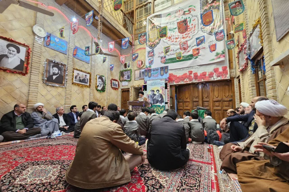 ممثل قائد الثورة في العراق: الثورة الإسلامية قدمت نموذجاً جديداً لوحدة الأمة الإسلامية