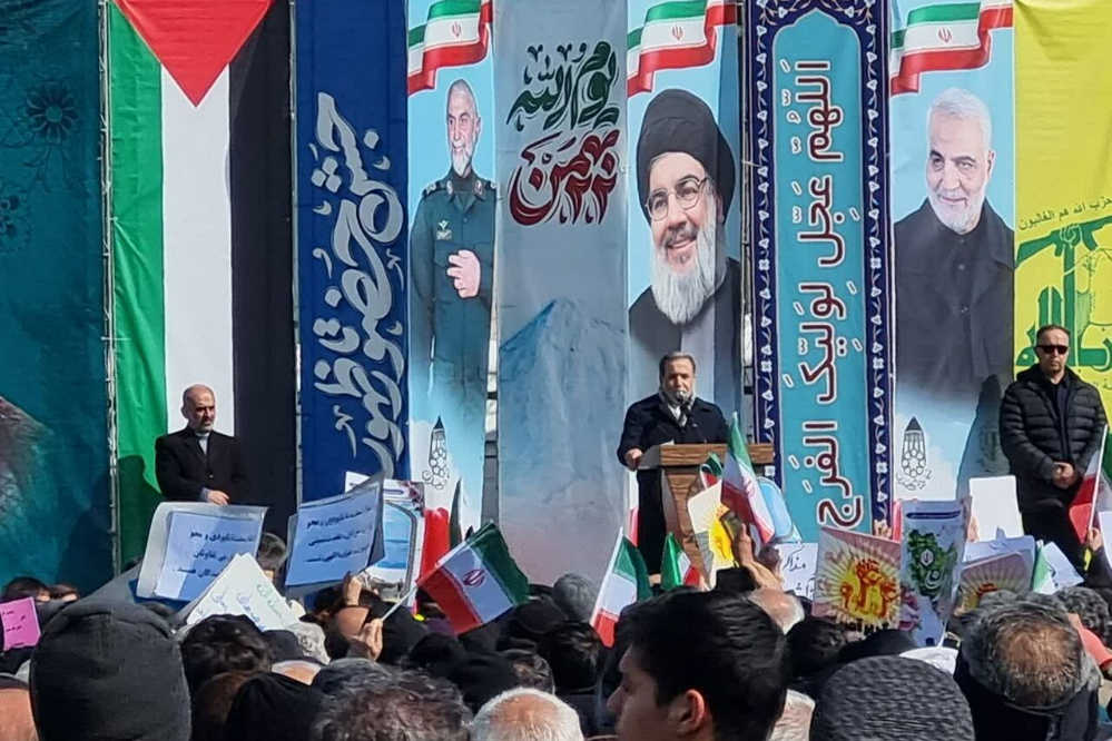 وزير الخارجية : لن نسمح لاحد بان يملي ارادته على الشعب الايراني