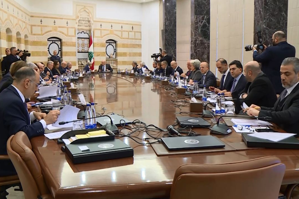 الحكومة اللبنانية تؤكد حقها في تحرير الارض وبسط السيادة