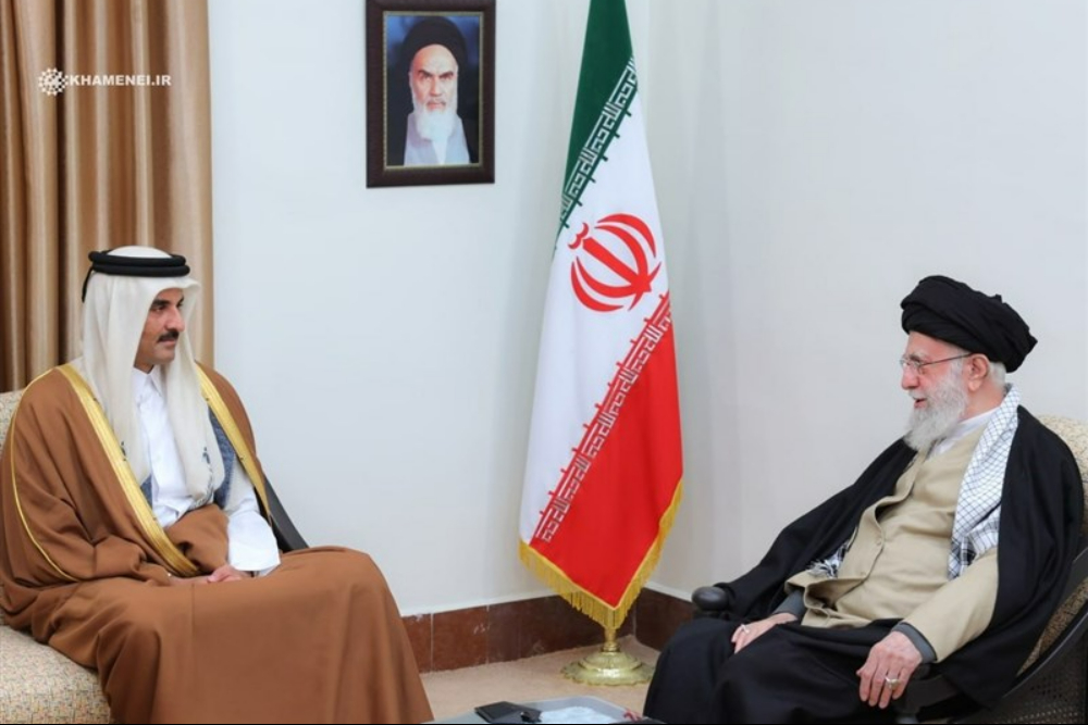 قائد الثورة الاسلامية يستقبل امير دولة قطر