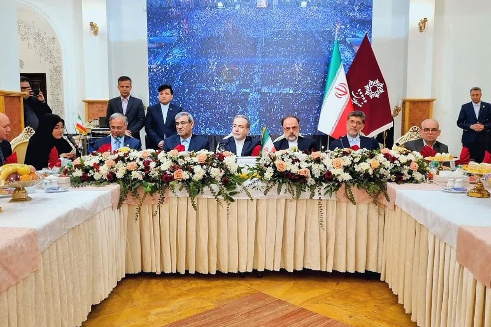 عراقجي يؤكد ضرورة التفاعلات الدبلوماسية من قبل المحافظات الحدودية