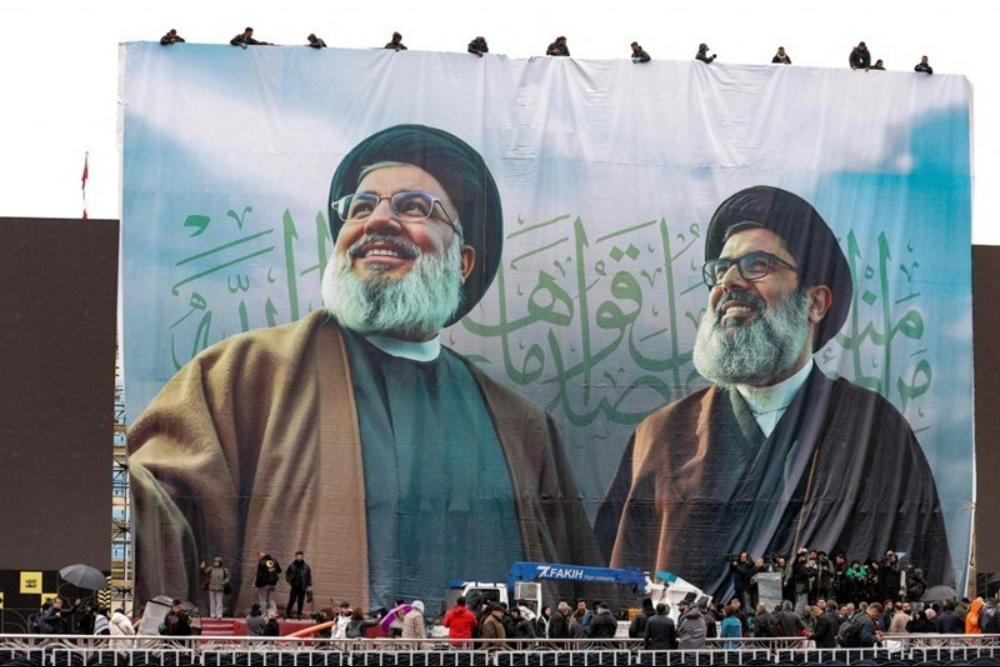 سيرى العالم أي صلابة نتقن واي عقيدة نحيا بعد أن قتلوك يا سيد المقاومة