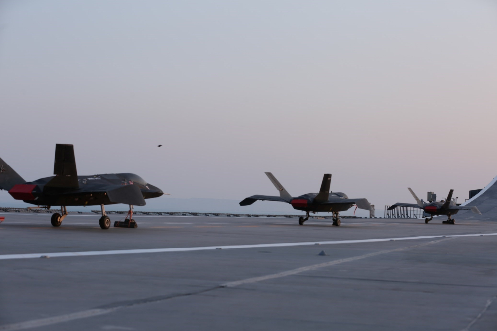 جاس 313 / مُسيّرة لحرس الثورة قادرة على تنفيذ مهامها بسرعة عالية