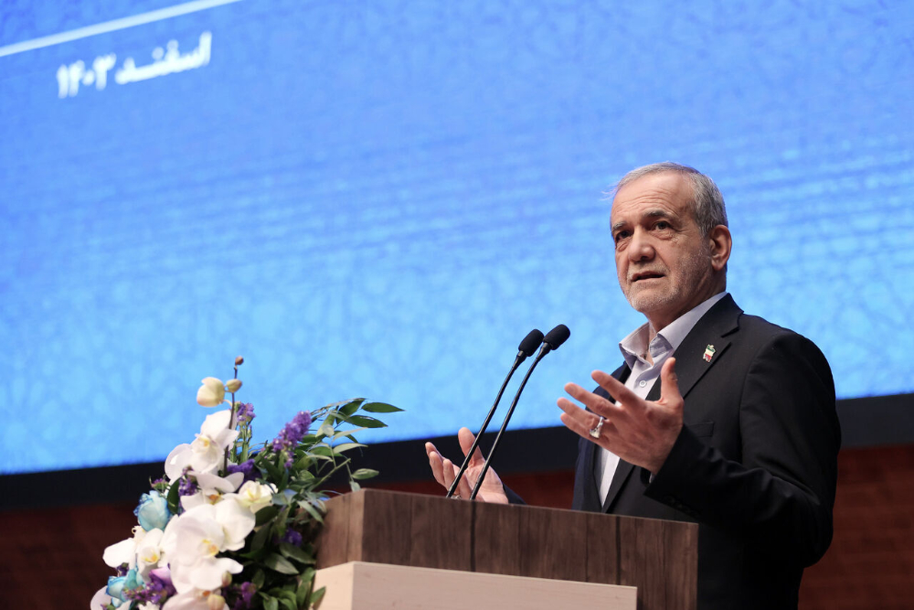 رئيس الجمهورية يشيد بمجموعة مركز الاحصاء لجمع المعطيات