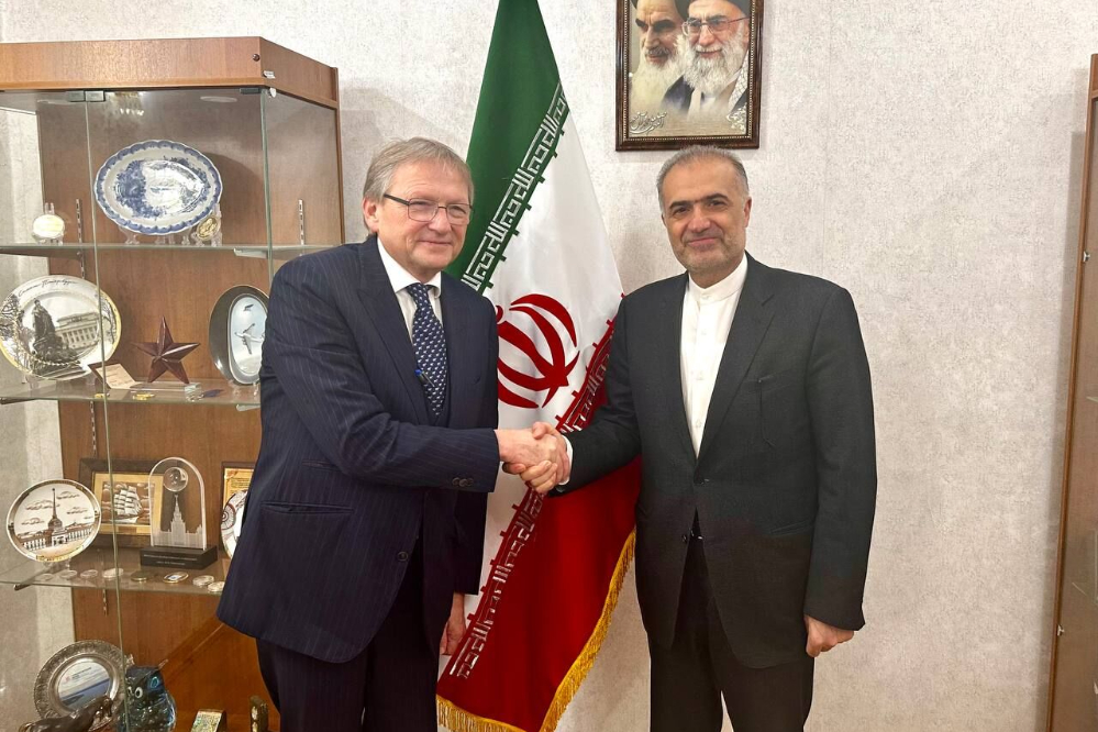 السفير الإيراني في موسكو يؤكد على التعاون مع روسيا في مجال التنمية المستدامة