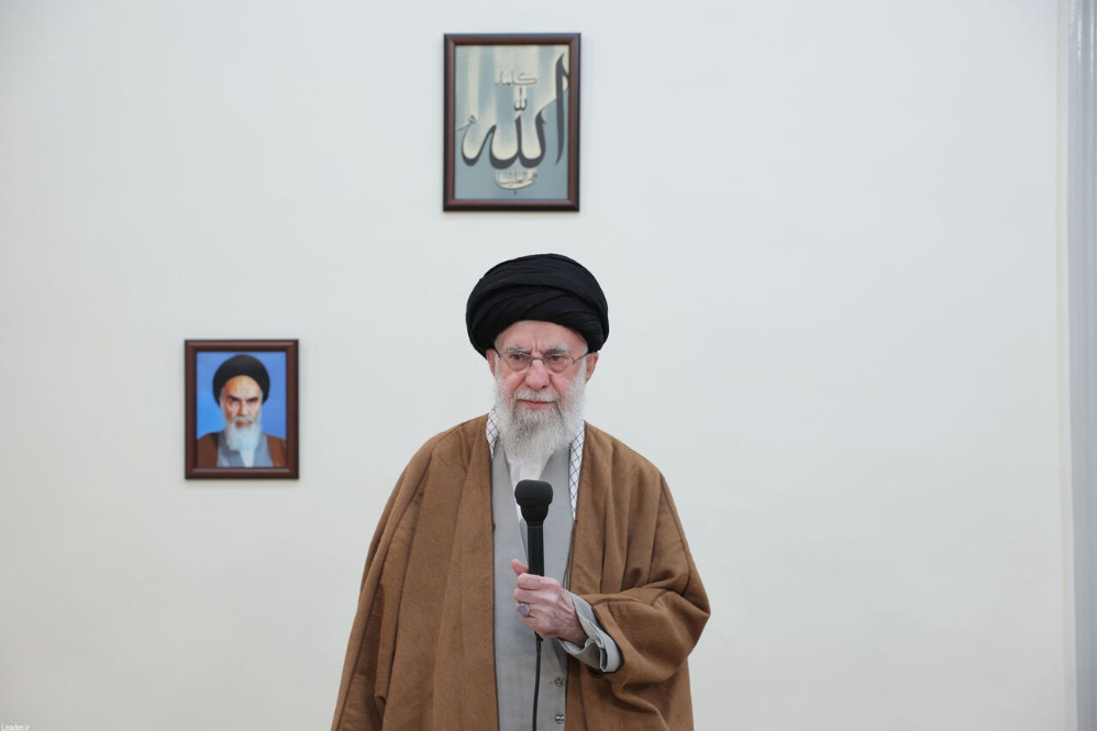 قائد الثورة: مسيرة هذا العام ليوم القدس ستكون من أروع مسيرات يوم القدس العالمي