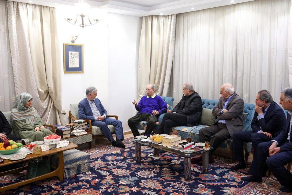 بزشكيان: الحكومة ستدعم قطاع الفن في البلاد قدر المستطاع