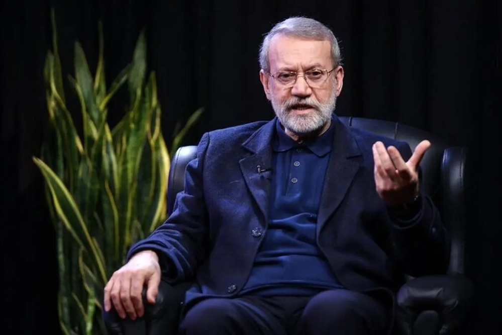 هل كشف لاريجاني عن تغيير في السياسة النووية الإيرانية؟