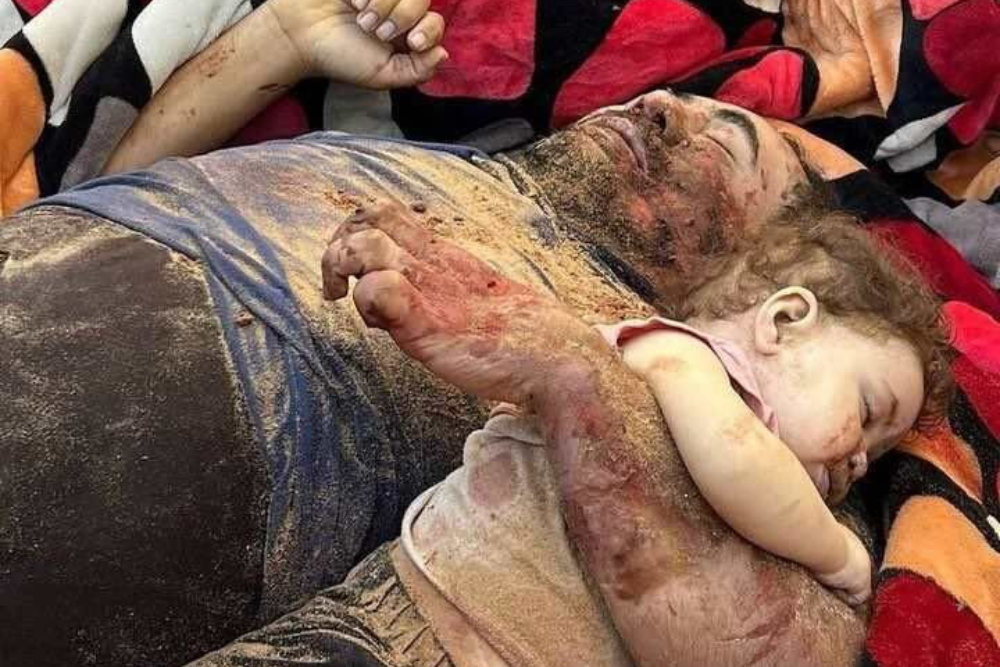 عشرات الشهداء باستهداف الاحتلال لمدرسة دار الأرقم شرق حي التفاح