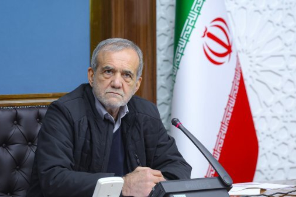 الرئيس بزشكيان يبحث مع نظيره العراقي تكثيف التنسيق إزاء المستجدات الإقليمية والدولية