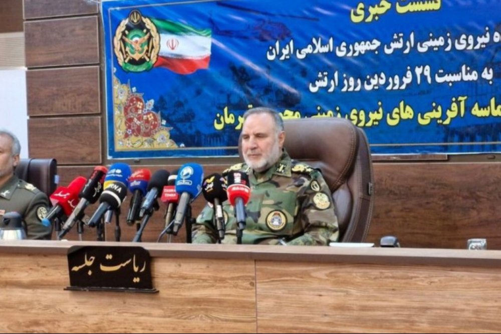 قائد القوات البرية الايرانية يكشف عن إحداث تحولات جوهرية في هيكل وتسليح قواته
