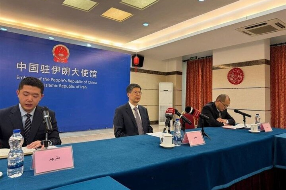 سفير الصين لدى طهران: نعارض تدخل مجلس الأمن في القضية النووية الإيرانية