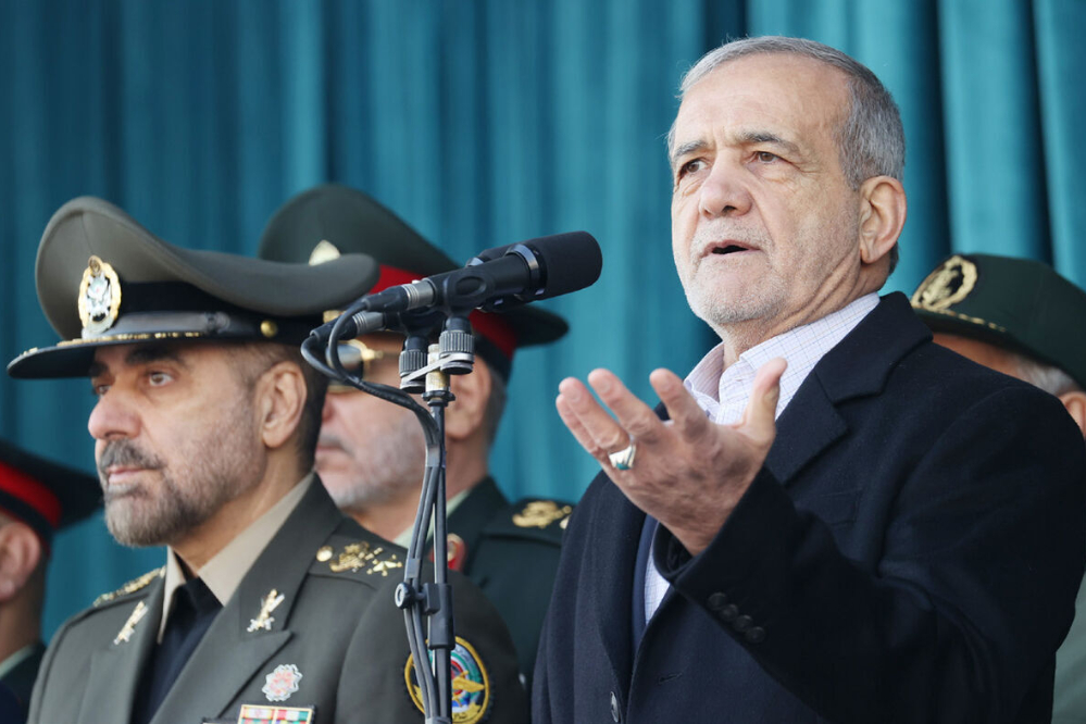 رئيس الجمهورية: الجيش، هو الحصن المنيع للدولة والشعب