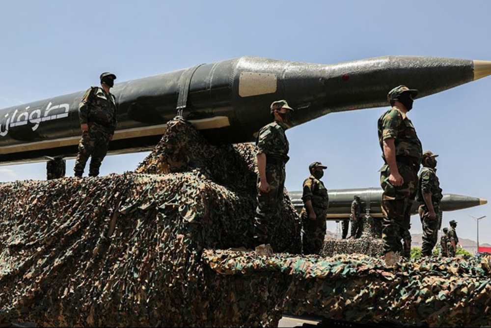 القوات اليمنية تنفذ أربع عمليات ضد أهداف صهيونية وأمريكية