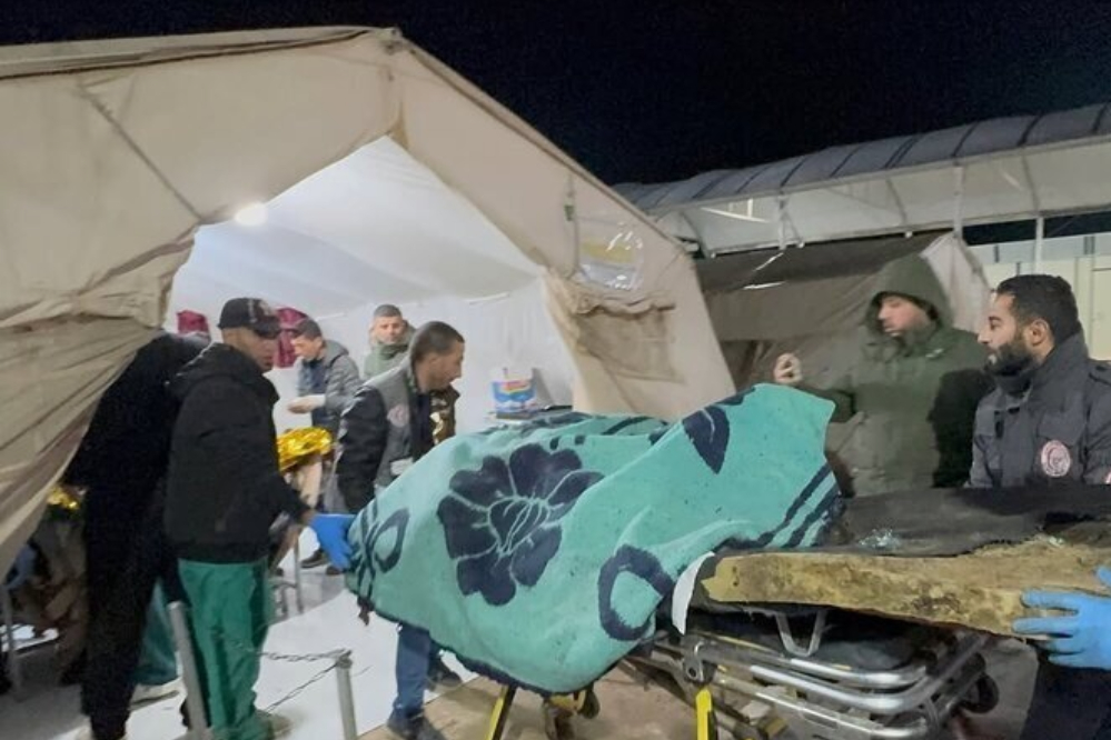 أكثر من 40 غارة صهيونية على خان يونس في غزة خلال ساعات قليلة