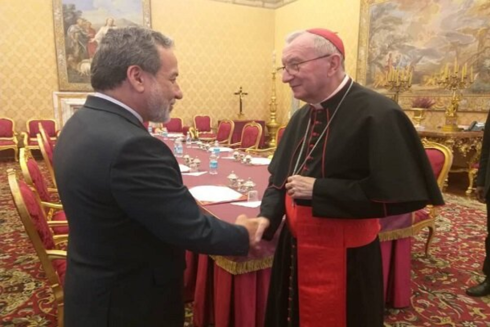 عراقجي يؤكد على ضرورة وقف الجرائم في غزة وإرسال المساعدات الإنسانية