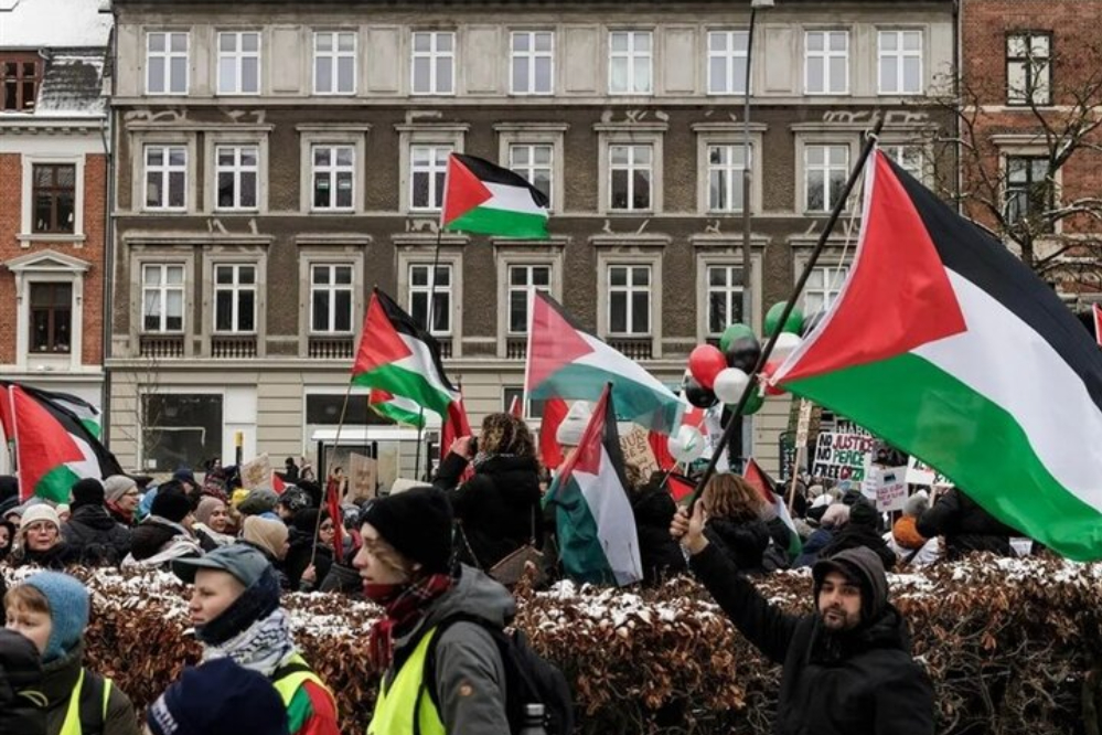 تواصل التظاهرات بمدن أوروبية تنديداً بحرب الكيان الصهيوني على غزة