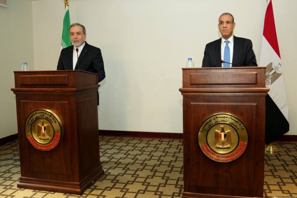 عراقجي: حجم التبادل التجاري بين إيران ومصر سيرتفع..لن نتنازل عن حقنا في استخدام سلمي للطاقة الذرية