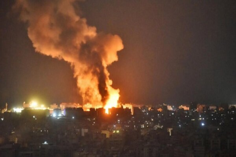 العدو الصهيوني يشن عدة غارات على ضاحية بيروت الجنوبية