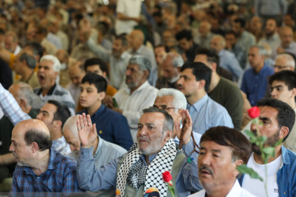 إقامة صلاة عيد الأضحى في جامعة طهران