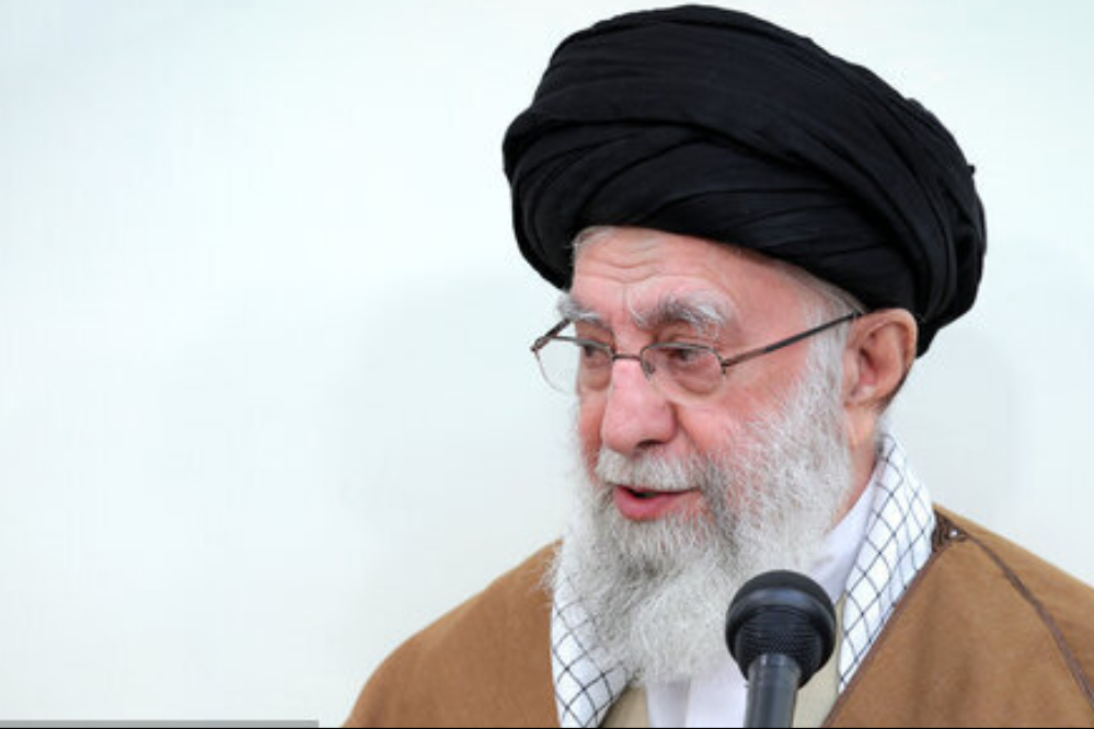 قائد الثورة الاسلامية يشيد باحتفالات عيد الغدير في طهران