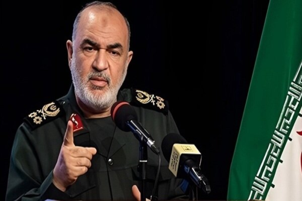 اللواء سلامي: مواجهة أمريكا استمرار لمعركة الدفاع المقدس