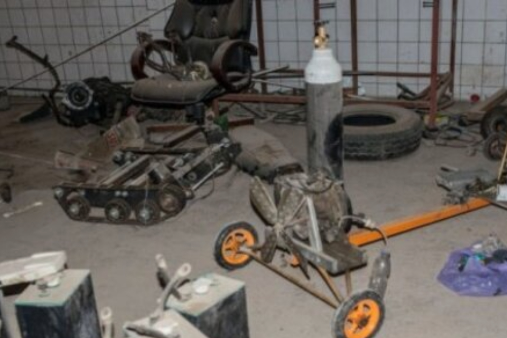 كشف ورشة لصناعة الطائرات المسيرة الانتحارية والعبوات الناسفة في ري