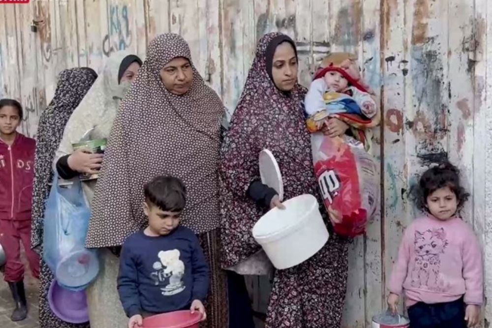 الأونروا: الجوع يُستخدم سلاحًا في غزة