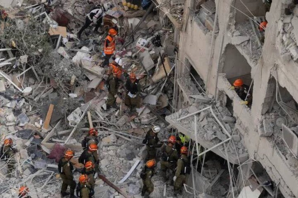 إيران هاجمت 5 قواعد عسكرية إسرائيلية، لكن تم حظر التقرير عن الإعلام