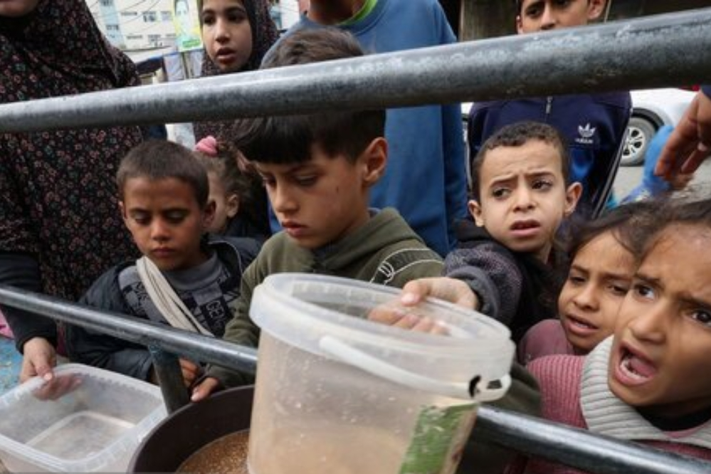 "الأونروا": "إسرائيل" تجوّع مليون طفل في غزة.. لرفع الحصار فوراً