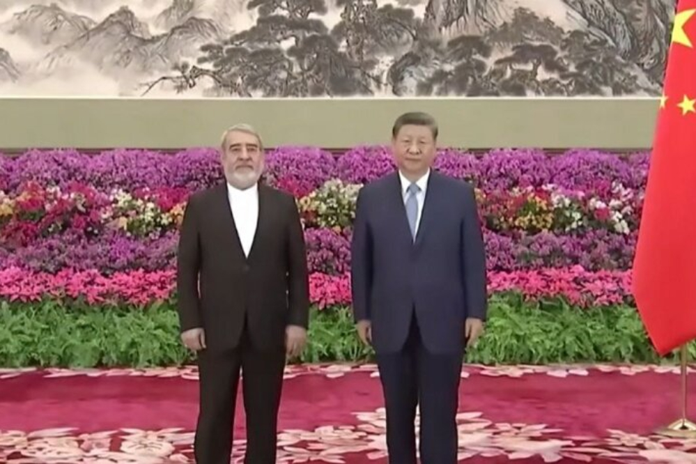 السفير الإيراني الجديد لدى الصين يقدم أوراق اعتماده لرئيس البلاد