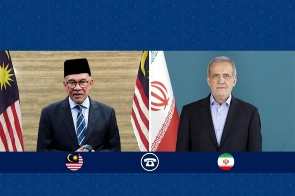 بزشكيان لرئيس وزراء ماليزيا: على الدول الإسلامية منع استمرار الجرائم في غزة