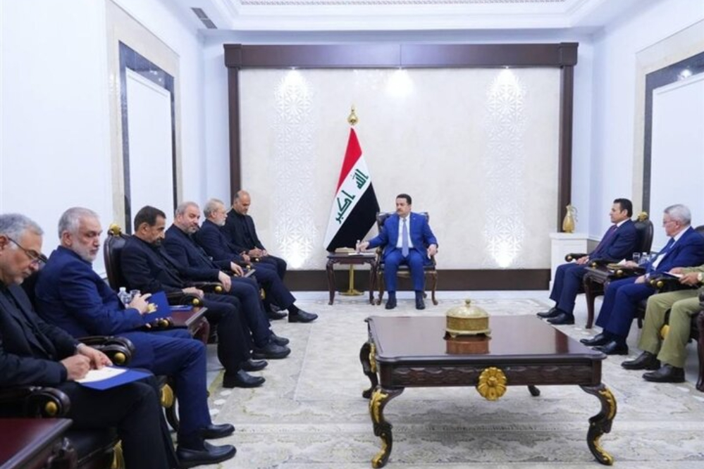 السفارة الإيرانية: زيارة لاريجاني تُبرز أهمية العراق في السياسة الخارجية الإيرانية