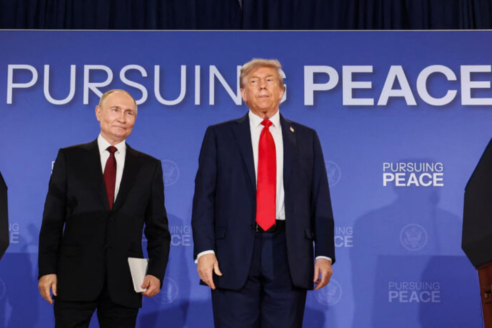 ترامب: سأزور موسكو والمحادثات مع بوتين مثمرة للغاية