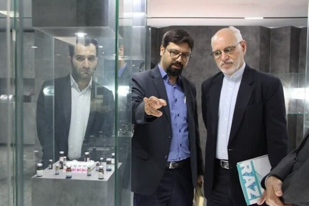 السفير الإيراني في ناميبيا يتفقد معهد رازي لتوسيع الصادرات إلى أفريقيا