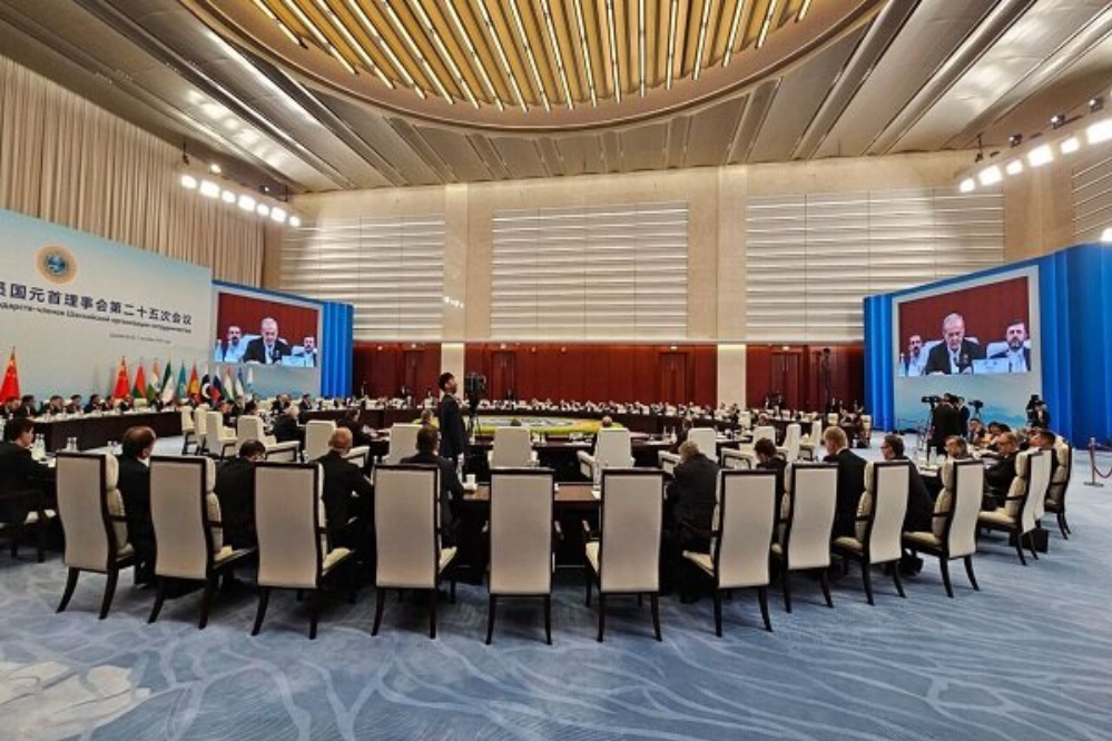 الرئيس بزشكيان: ينبغي لمنظمة شنغهاي للتعاون أن تتخذ خطوات نحو خلق عالم أكثر سلاماً