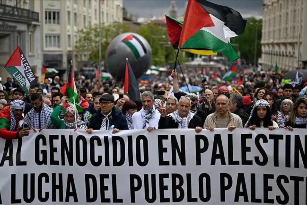 إسبانيا: أغلقنا المجال الجوي والبحري أمام الأسلحة الإسرائيلية