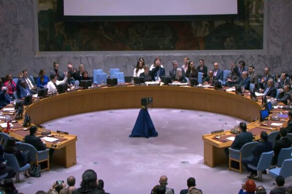 انتهاء صياغة مشروع قرار مجلس الأمن لرفع العقوبات عن إيران بشكل دائم