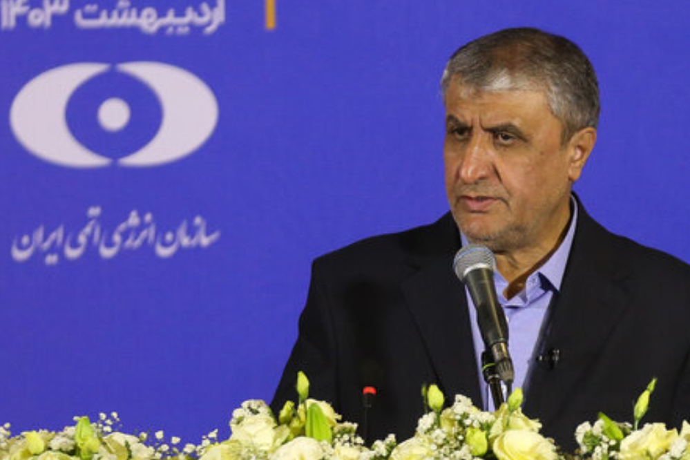 رئيس منظمة الطاقة الذرية الإيرانية يغادر طهران متوجهاً إلى فيينا