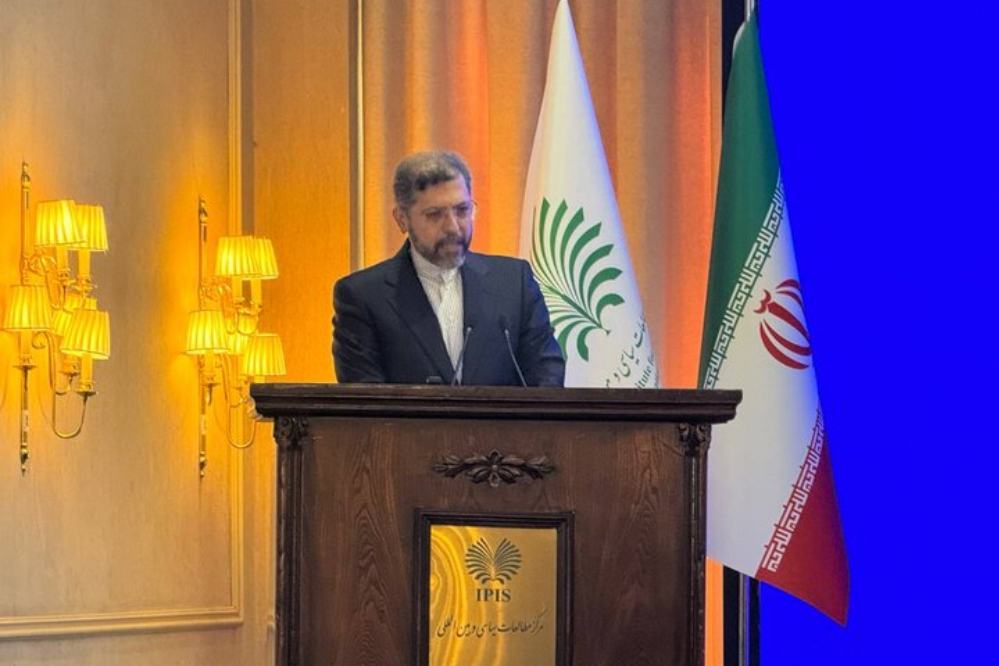 خطيب زاده: منظمة ايكو للتعاون الاقتصادي تلعب دوراً هاماً في سياسة الجوار الإيرانية