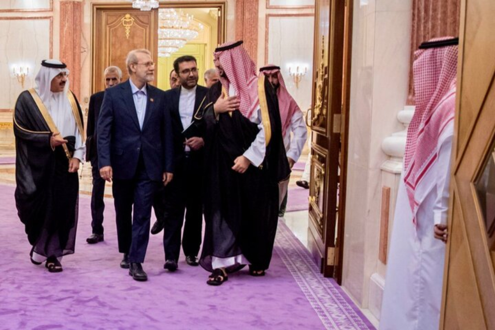 لاريجاني: ناقشت أوجه التعاون الدفاعي بين إيران والسعودية خلال زيارتي الى الرياض
