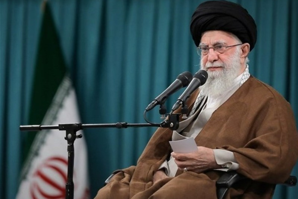 الإمام الخامنئي يخاطب الشعب قريباً بمناسبة أسبوع الدفاع المقدس