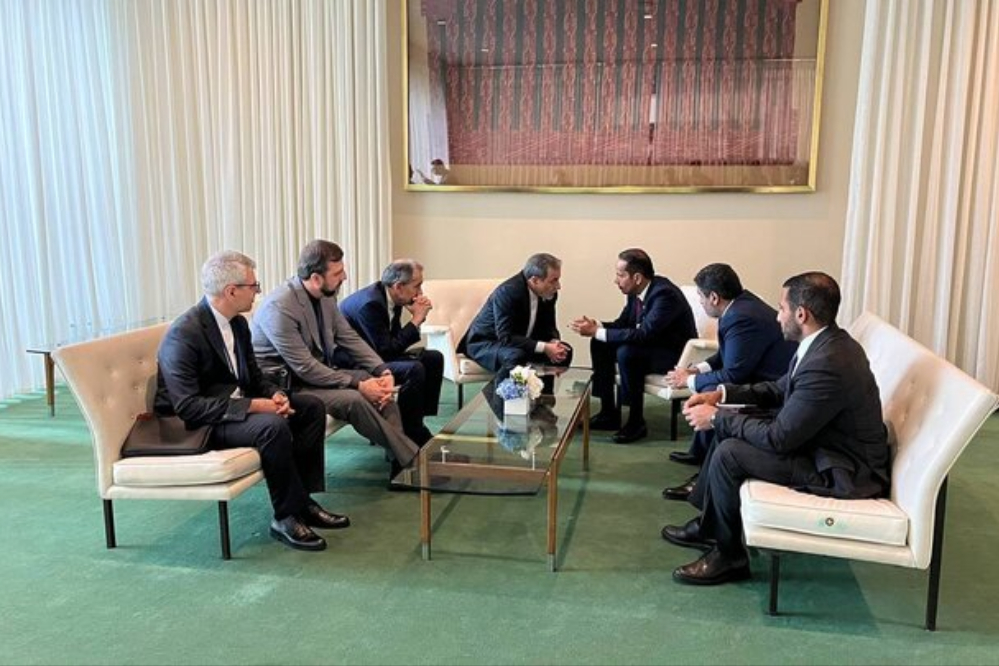 عراقجي يناقش مع نظيره القطري انهاء الابادة الجماعية في فلسطين