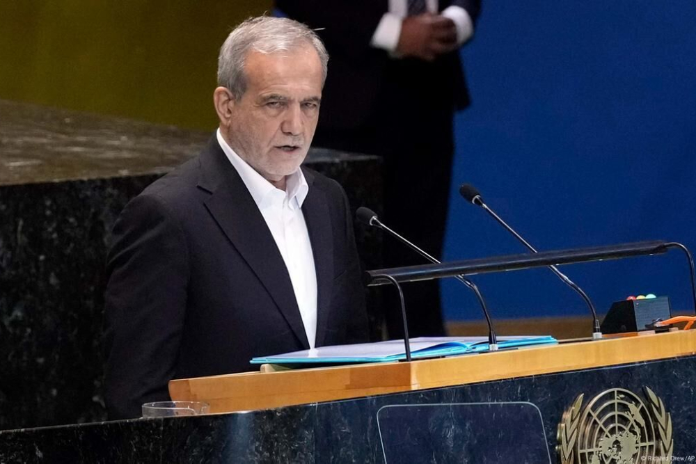 بدء كلمة الرئيس بزشكيان امام اجتماع الجمعية العامة الاممية في نيويورك