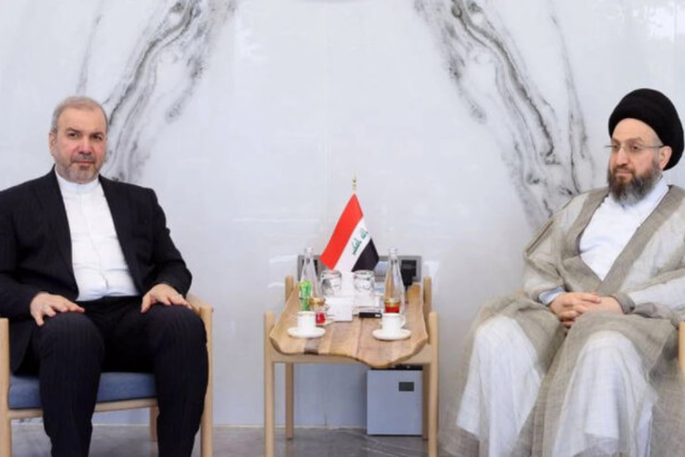 السيد عمار الحكيم يلتقي السفير الإيراني لدى العراق
