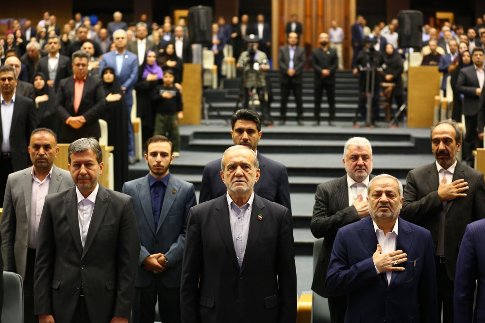 جولة الرئيس بزشكيان الى اصفهان.. ابناء ايران هم من صنعوا الصواريخ والطاقة النووية