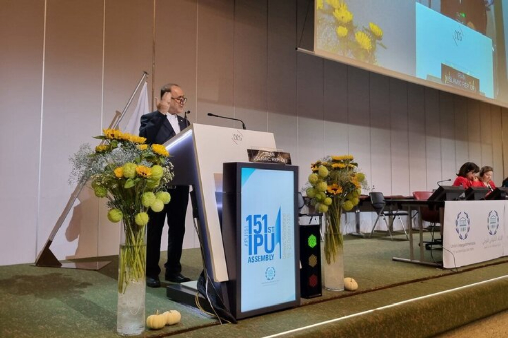 الإجراء الأخير للترويكا الأوروبية مؤشر على انهيار الدبلوماسية والتبعية العمياء لواشنطن