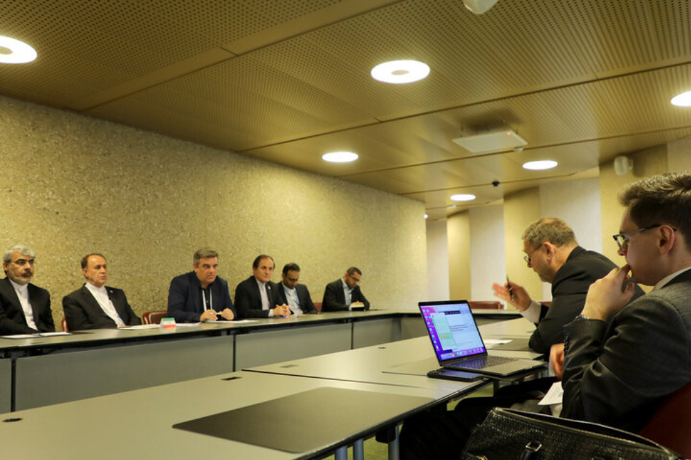 نائب رئيس البرلمان: الاتفاق الاستراتيجي بين ايران و روسيا خطوة مهمة لتعزيز التعاون الثنائي